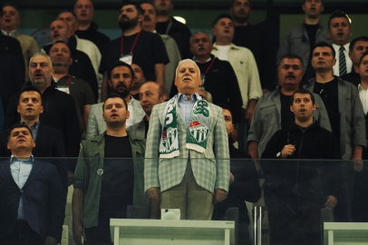Mustafa Bozbey: "Her zaman yanındayız Bursaspor’umuz"
