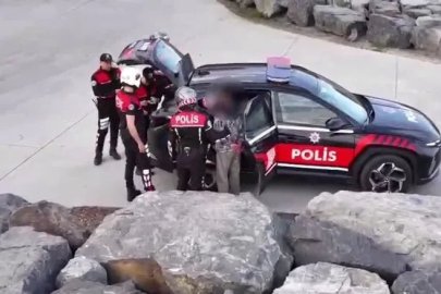 Avcılar’da yunus polisinden dronlu denetim: Şüphelinin üzerinden uyuşturucu çıktı
