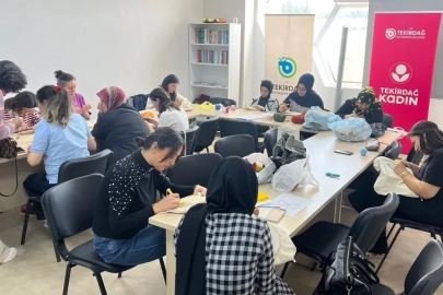 Kadınlar bu merkezde hem öğreniyor hem üretiyor
