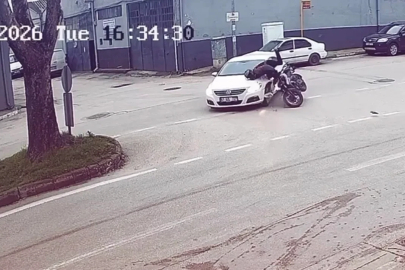 Bursa’da otomobil motosikletle çarpıştı: 1 yaralı
