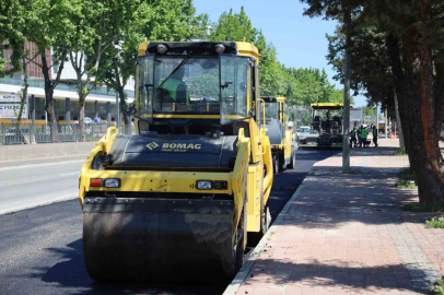İstanbul Yolu’nda hummalı asfalt çalışması
