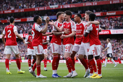 Premier Lig’de 22 yıl aradan sonra şampiyon Arsenal
