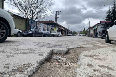Kazazede sürücülere müjde; sorumlular bozuk yol tazminatı ödeyecek
