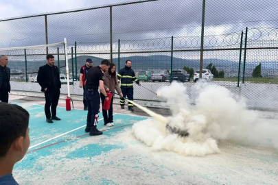 Bilecik’te çocuklara yangın eğitimi
