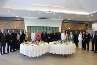 Çanakkale’de bayramlaşma töreni düzenlendi
