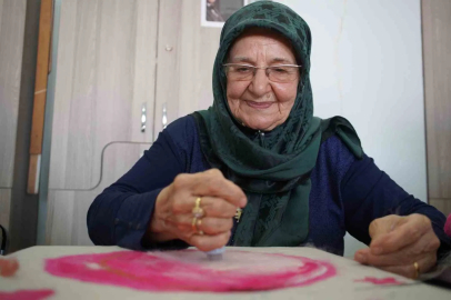 Yaşlı kadın gençlik hayalini gerçekleştiriyor
