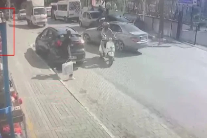 Avcılar’da çocuklar arasında çıkan kavgada bir kişi bıçaklandı: O anlar kamerada
