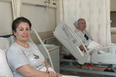 Karı koca aynı hastalıktan aynı gün ameliyat oldu, uzmanlar uyardı: "Safra kesesi taşını 20’li yaşlarda hasta geliyor"
