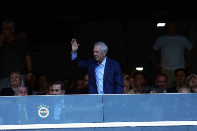 Aziz Yıldırım, Fenerbahçe’de 13. kez başkanlığa seçildi
