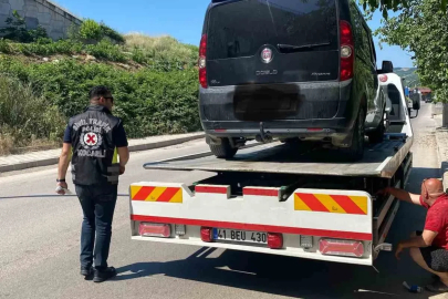 Kocaeli’de korsan taksi sürücüsü ve yolcuya ceza
