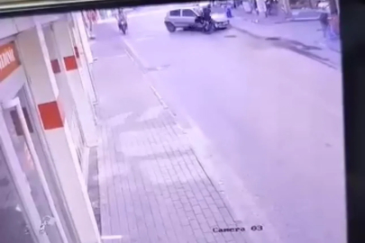 Bursa’da ilginç kaza...Yapay zeka değil, gerçek kaza görüntüsü
