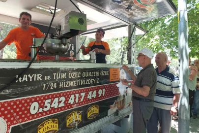 Burhaniye’de lokma hayrı geleneği devam ediyor
