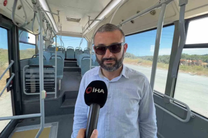 Minibüs şoförü güzergâhı bırakıp fenalaşan yolcuyu hastaneye yetiştirdi
