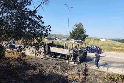 Bursa’da servis otobüsü alevlere teslim oldu
