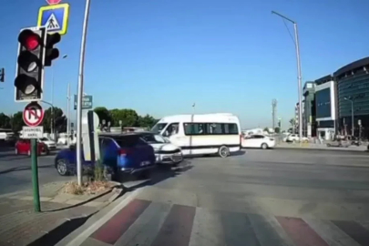 Kırmızı ışık ihlali kazaya neden oldu
