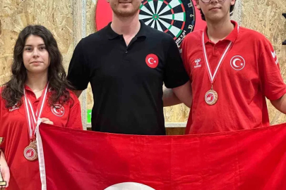 Yıldırımlı dartçılardan milli gurur
