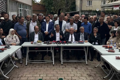 Yeni Parti Genel Başkanı Özel, Bursa’da çiftçilerle bir araya geldi
