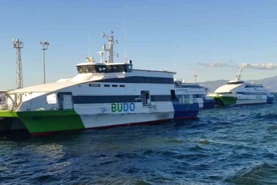 Deniz ulaşımına fırtına engeli
