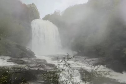 Bursa’da sağanak yağışın ardından Suuçtu Şelalesi coştu, Niagara’yı aratmadı
