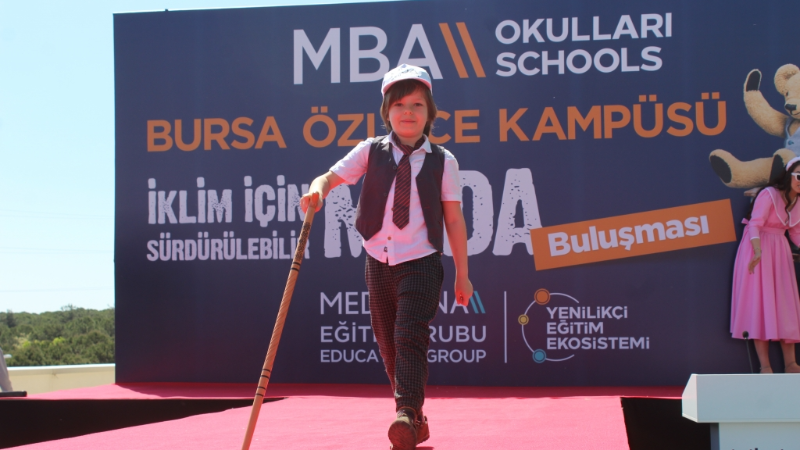 Kurumsal İletişim ile Eğitim Arasında Köprü Kurmak