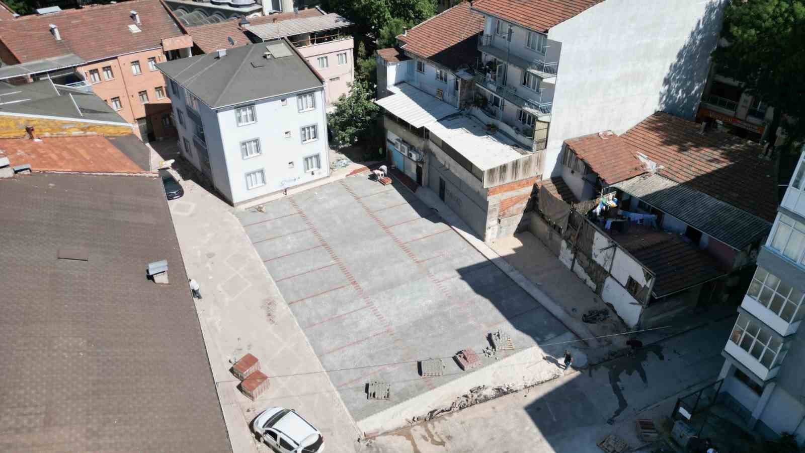 İnegöl’de kamulaştırılan alanlar otoparka dönüşüyor
