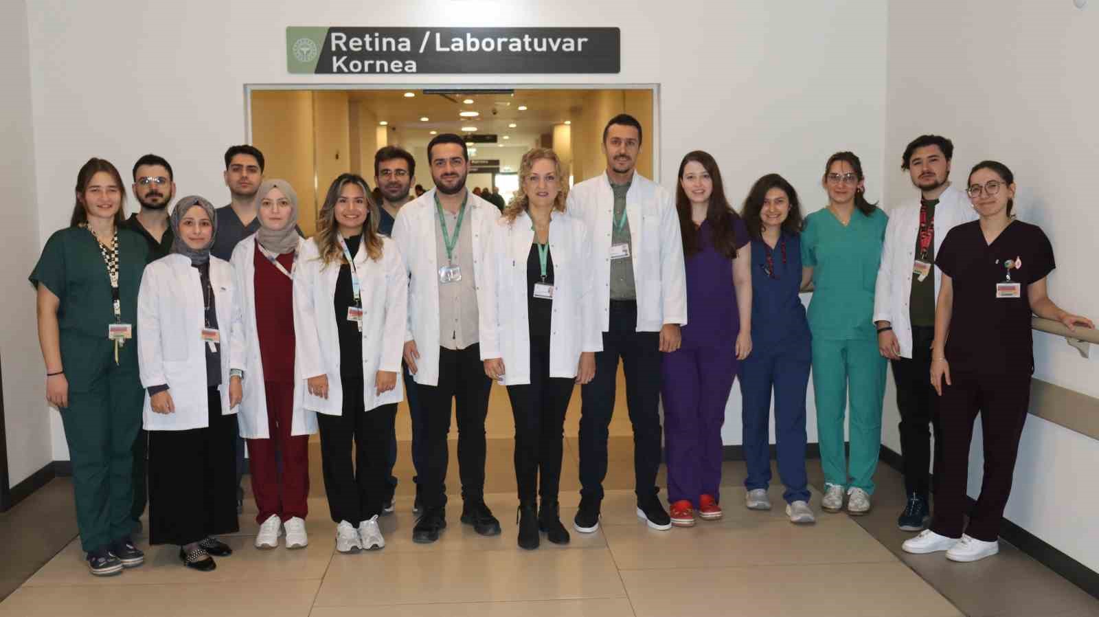 Bursa’daki 5 kişi, dünyaya yeni gözleriyle ’merhaba’ dedi
