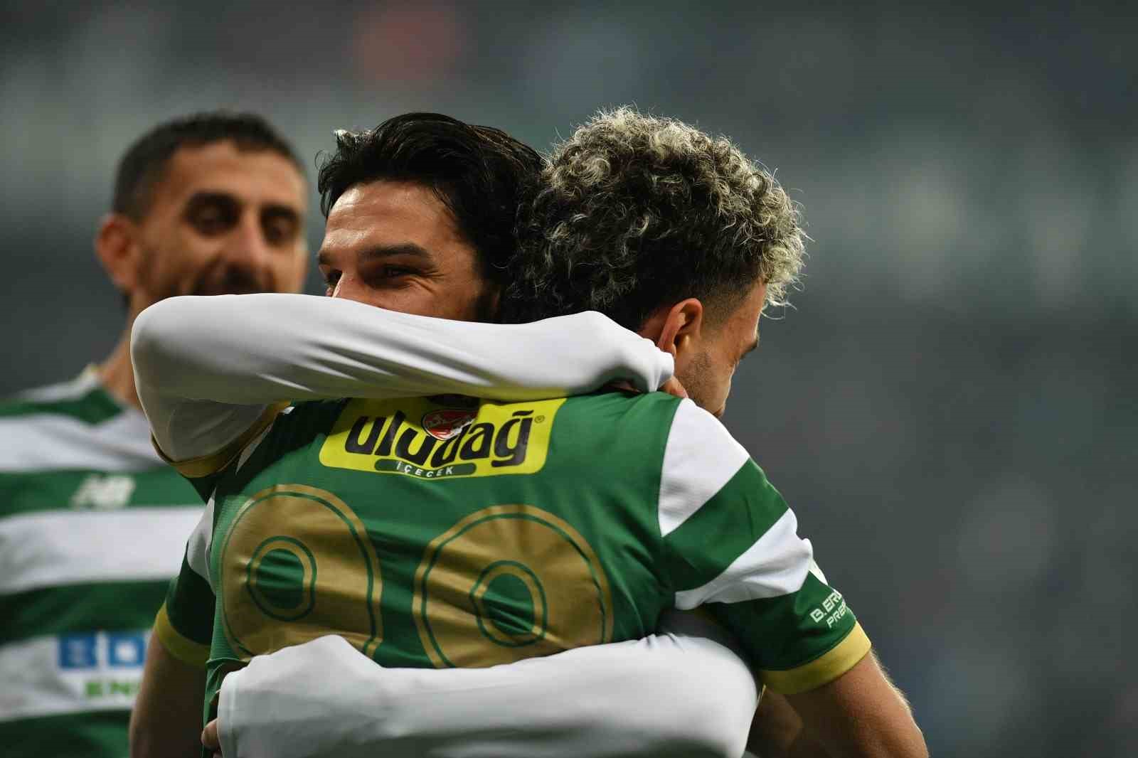 Bursaspor, Ankara Demirspor’u 4-0 mağlup etti
