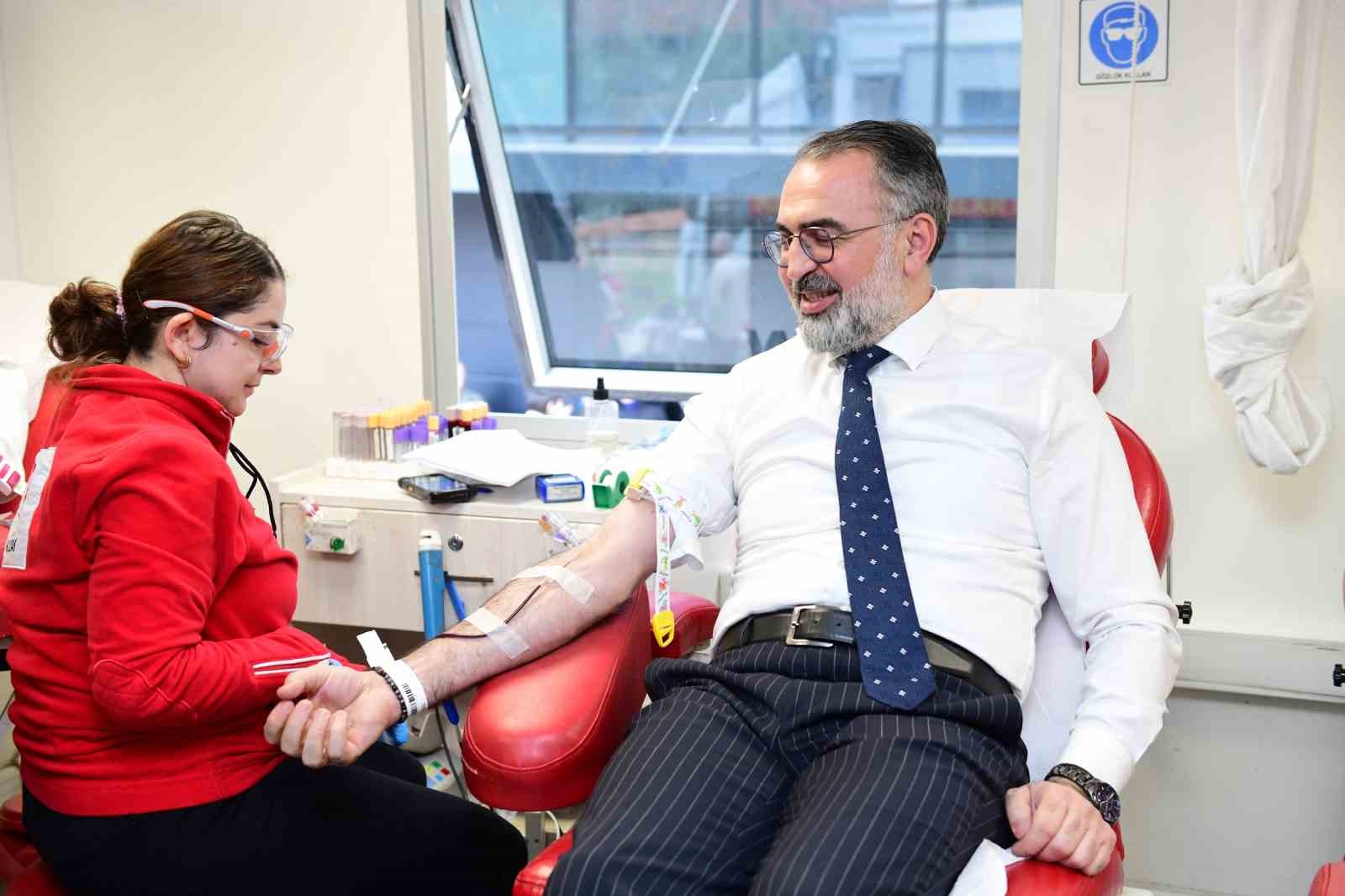 Başkan Erol’dan anlamlı hareket: "Bir ünite kan, bir hayat"
