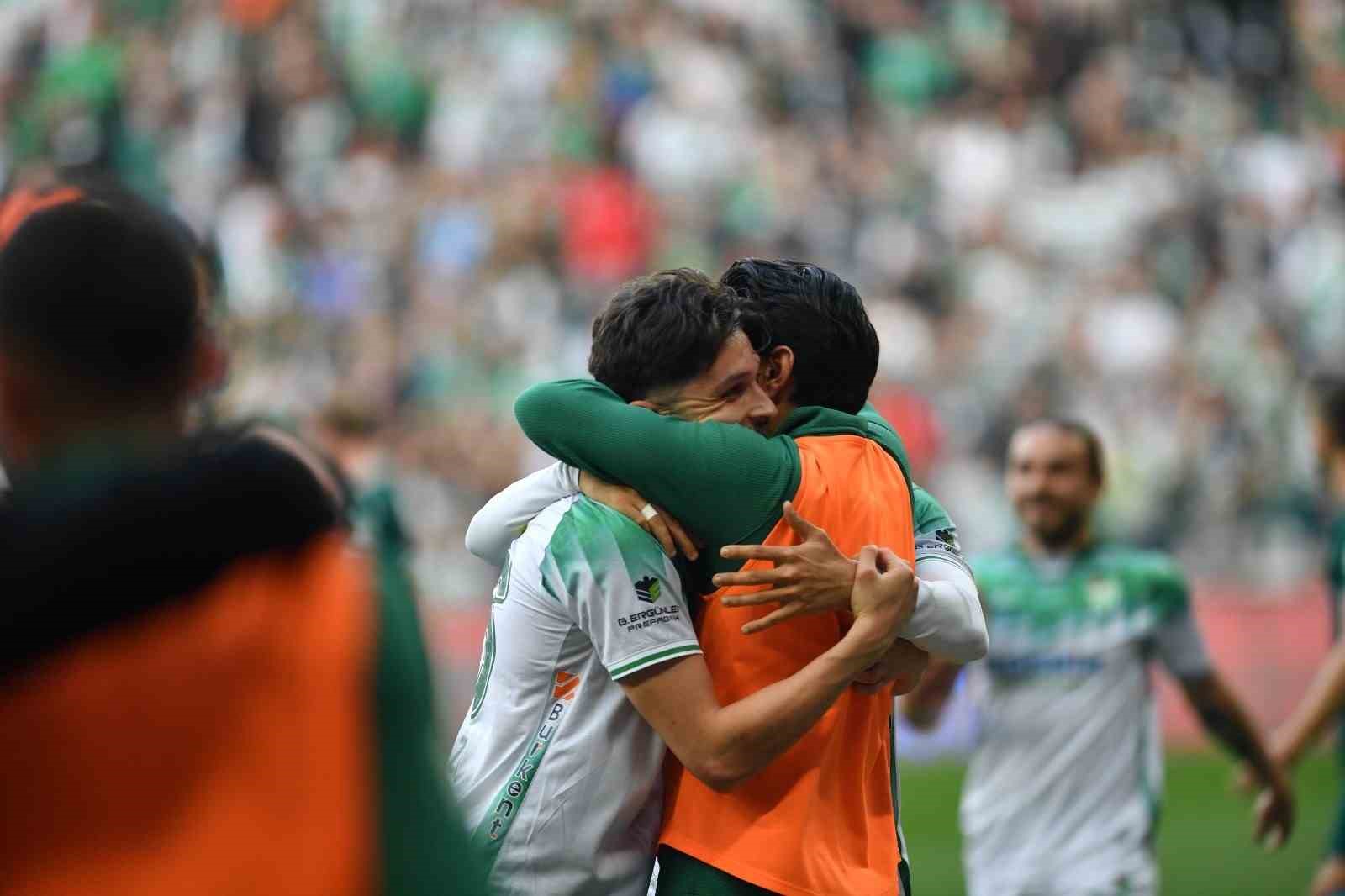 Bursaspor sahasında Kırklarelispor’u farklı geçti
