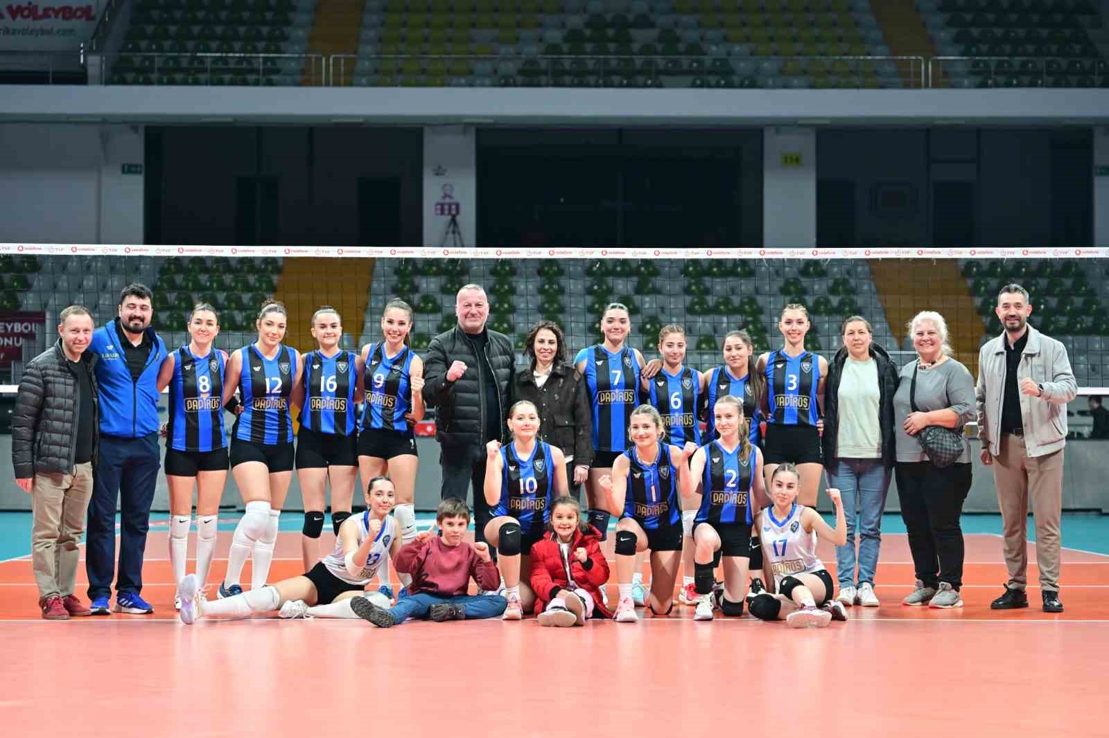 Karacabey’in sultanları ilk galibiyetini aldı
