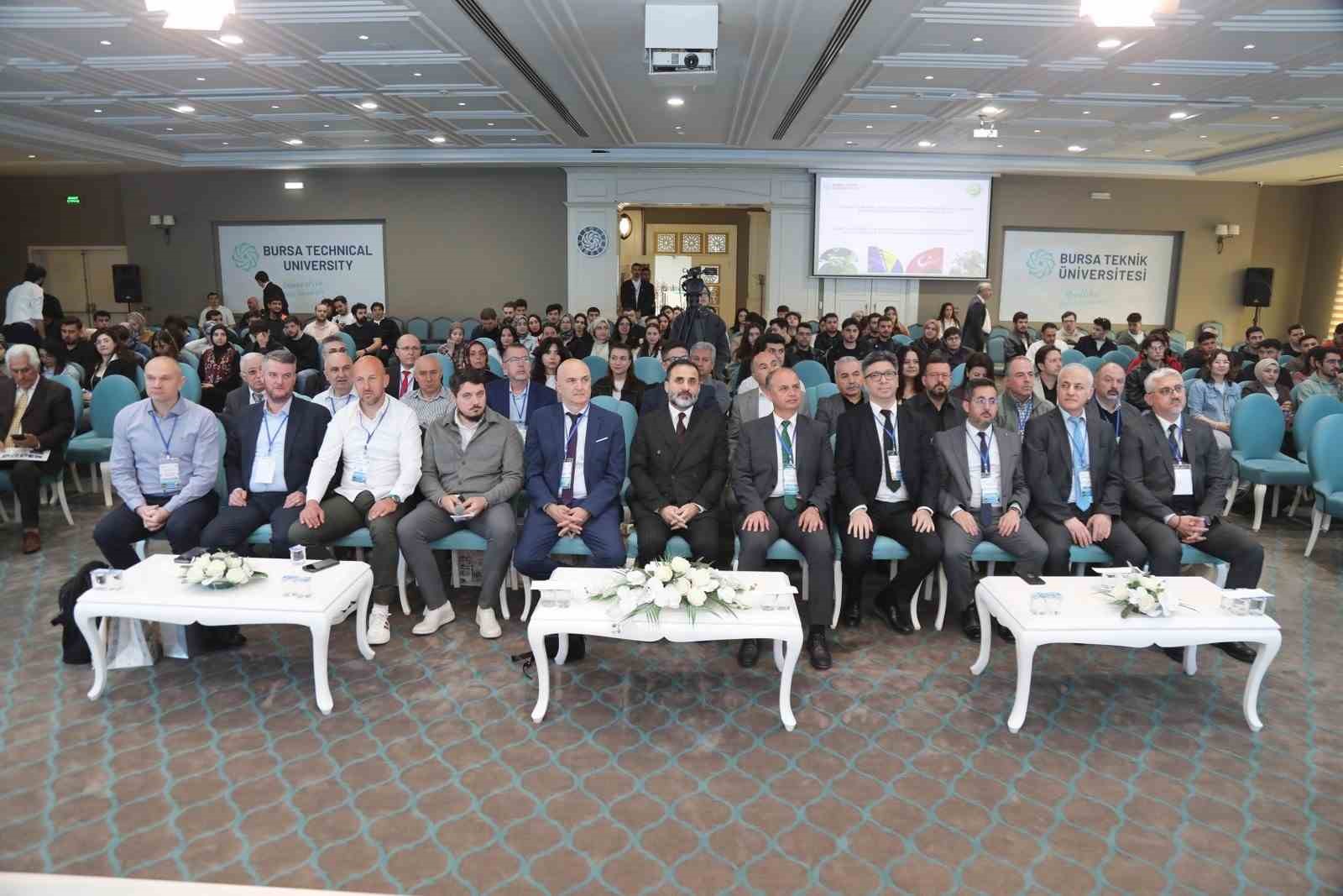 BTÜ’de kestane ormanlarının geleceği konuşuldu
